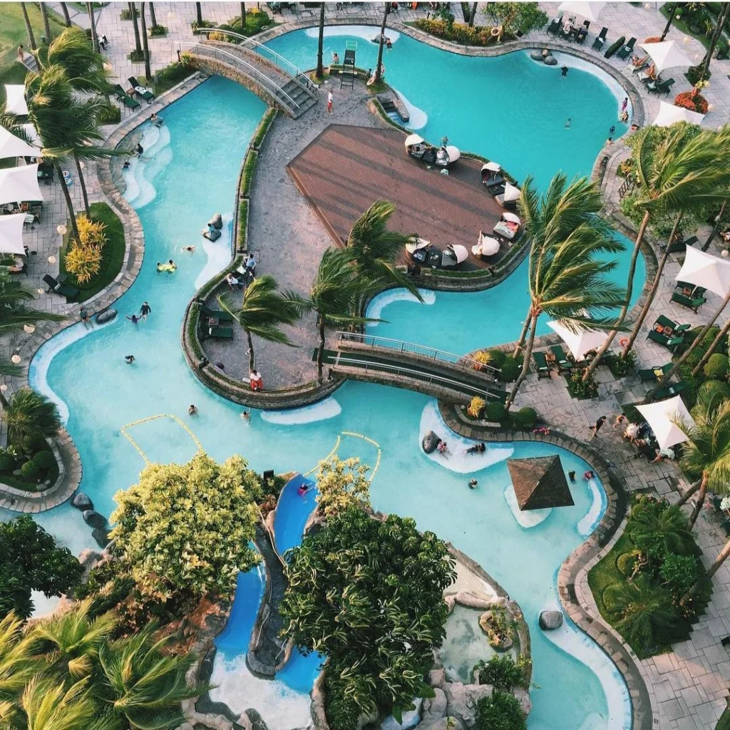 Hotels-Travels-Morphiaas