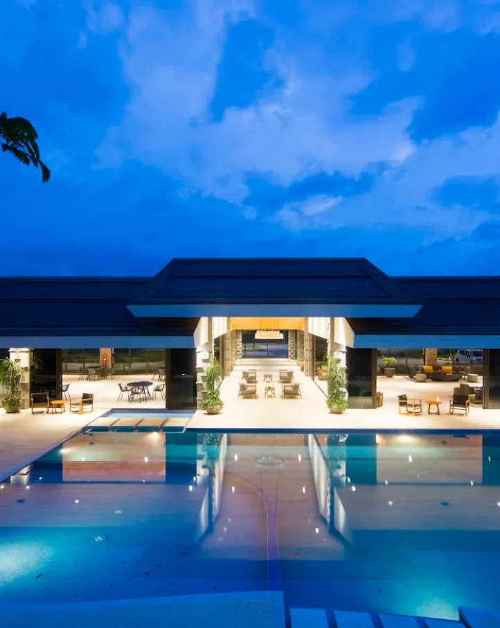 Luxury city hotel